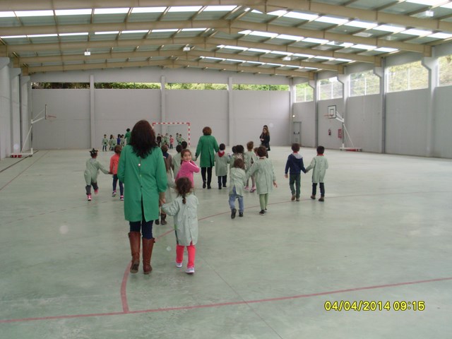 CAÇA AO TESOURO (OVOS DA PÁSCOA) 4 de abril 2014